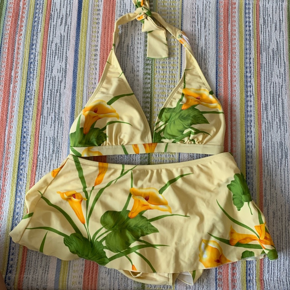 Halter triangle bikini and swim skirt